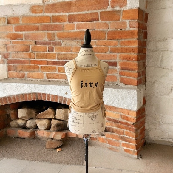 “Fire”🔥 Tank. Scrunch and tie sides. Super cute! Great for summer Boho Size XL - Picture 2 of 16